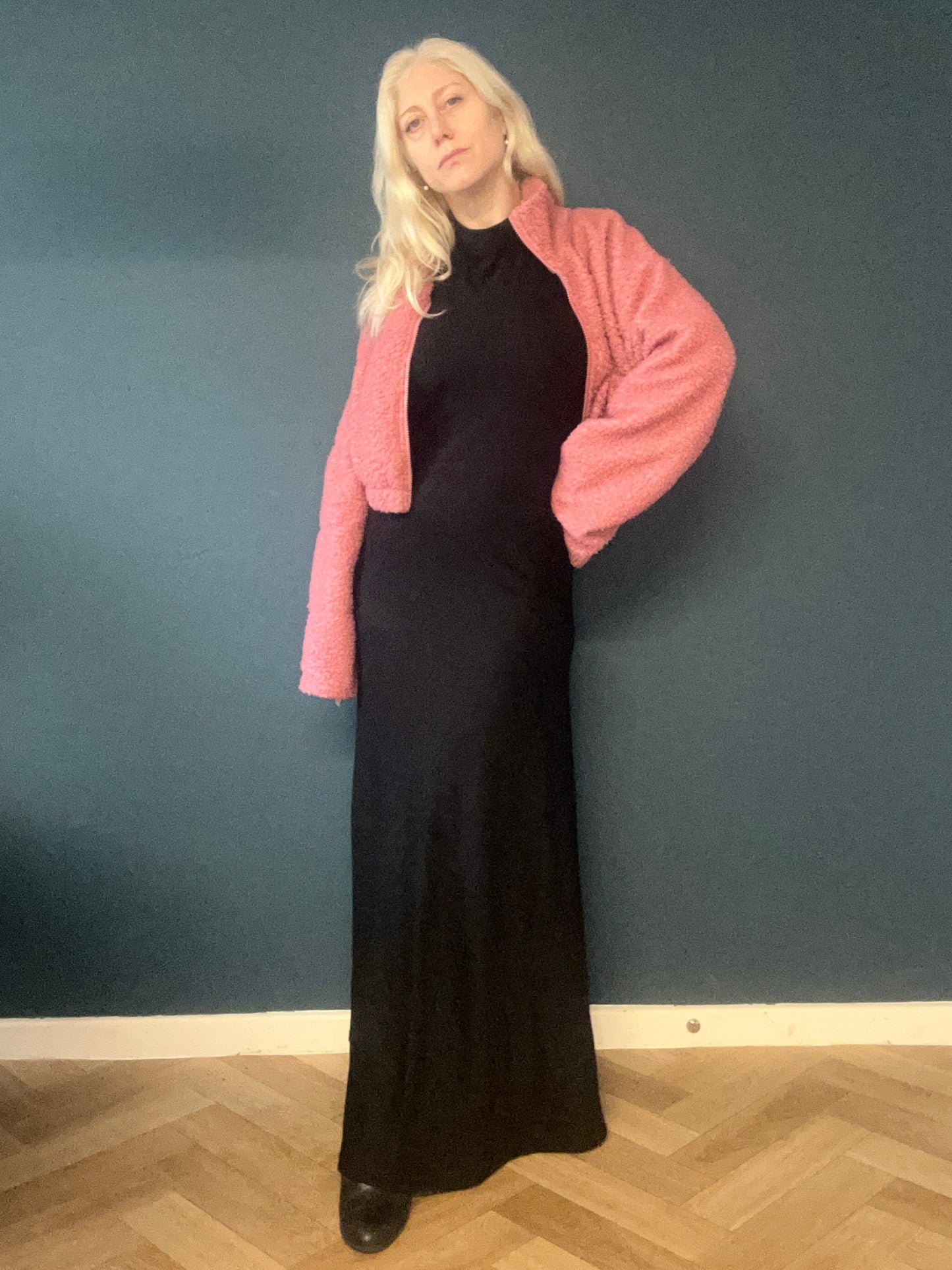 backless, black, halter neck, long, tieback, lace-up dress.