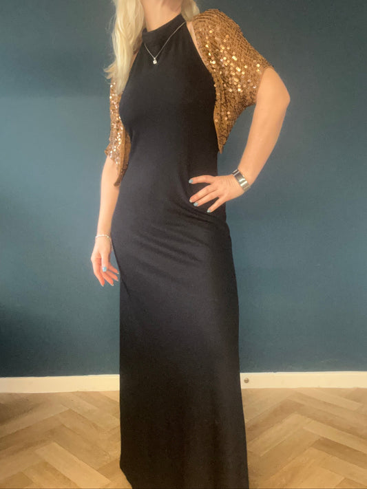 backless, black, halter neck, long, tieback, lace-up dress. 