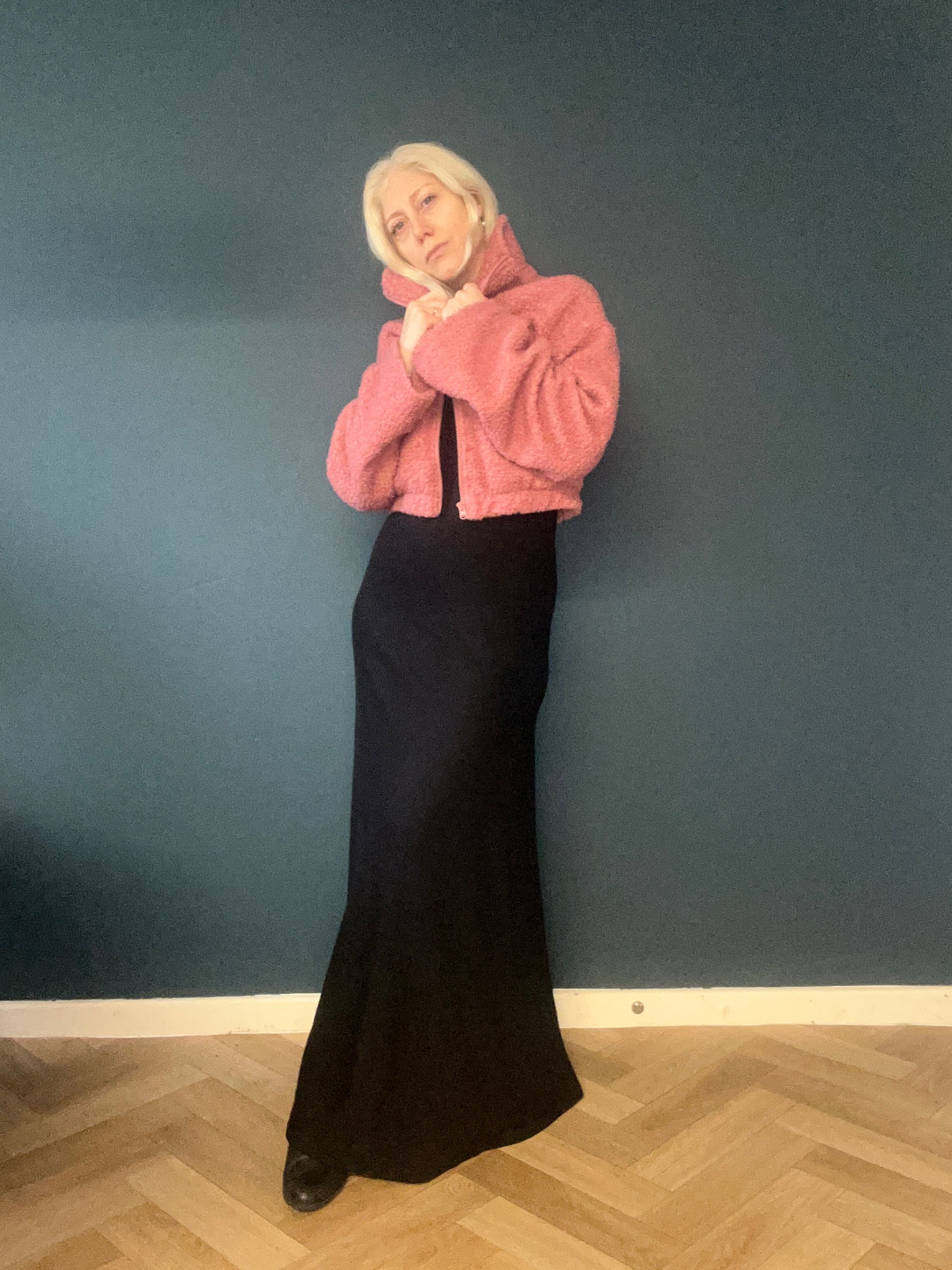 backless, black, halter neck, long, tieback, lace-up dress. 